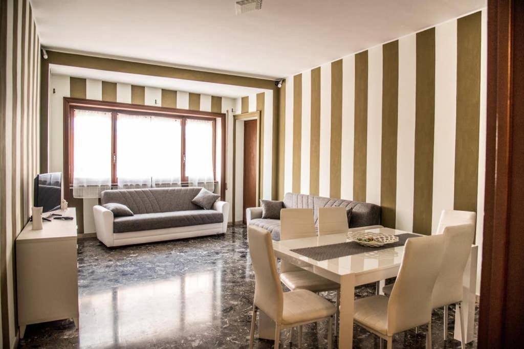 Near Museum Apartment Rome Bagian luar foto